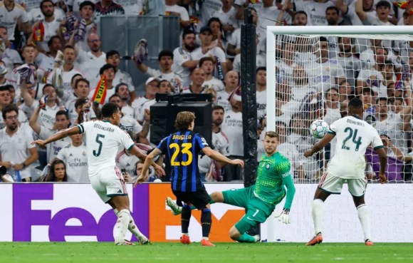 Real Madrid edge Inter 2-1 in thrilling Champions League opener